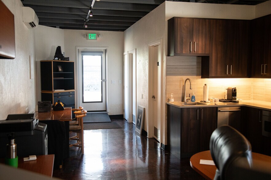 More Photos Of 1114 W Front St, Boise Freestanding For Lease