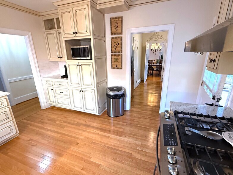 More Photos Of 1035 Pee Dee Ave, Albemarle Specialty For Sale