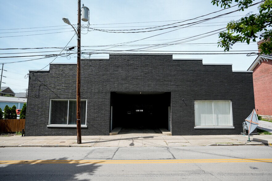 More Photos Of 417 S Mill St, Lexington Auto Repair For Sale