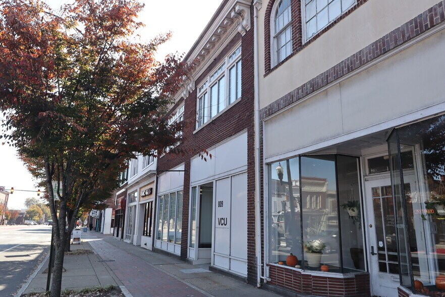 More Photos Of 809 W Broad St, Richmond Office For Lease