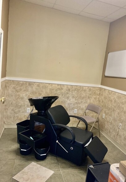 More Photos Of 2555 Allen Genoa Rd, Pasadena Land For Sale