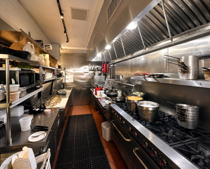 More Photos Of 175 3rd Ave, New York Apartments For Lease