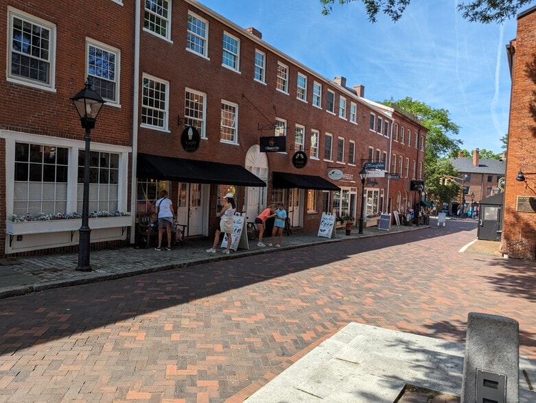 More Photos Of 14 Inn St, Newburyport Office For Lease