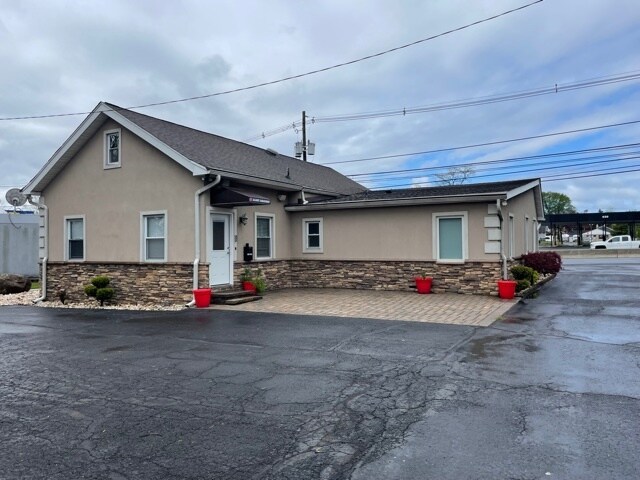 More Photos Of 937 US Highway 9, Sayreville Freestanding For Lease