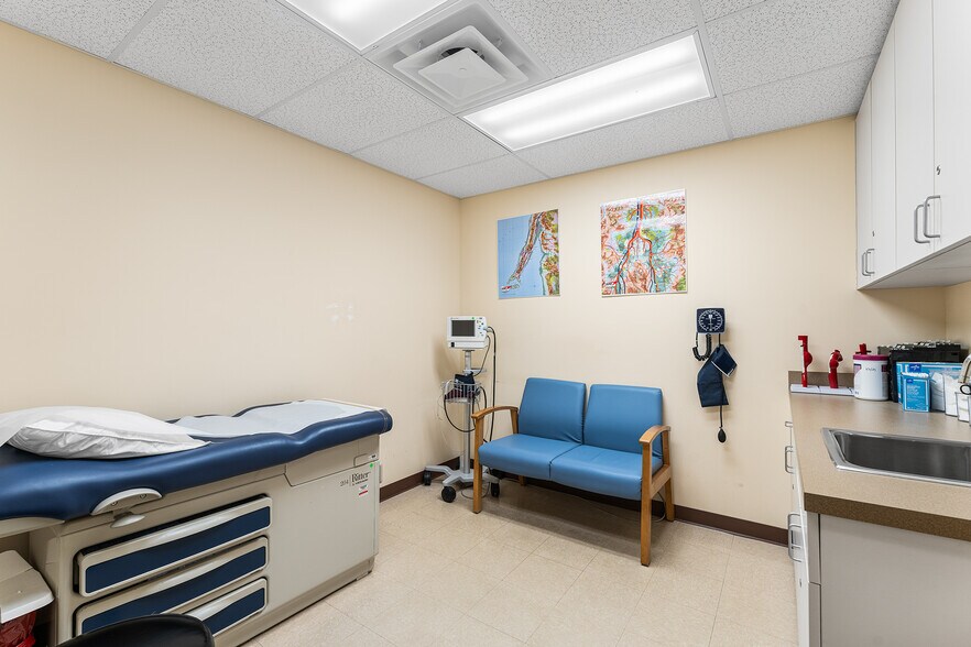 More Photos Of 1206 W Sherman Ave, Vineland Medical For Sale