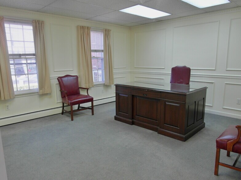 More Photos Of 137-139 Lafayette Ave, Suffern Office For Lease