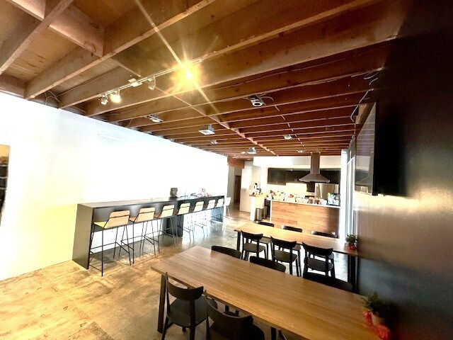 More Photos Of 1648 10th St, Santa Monica Loft Creative Space For Sale