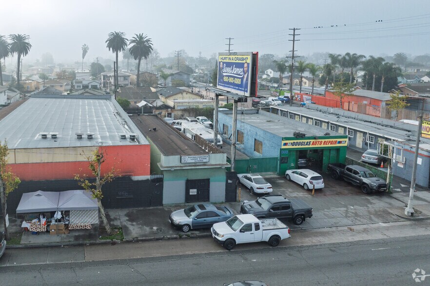 More Photos Of 810 E Manchester Ave, Los Angeles Specialty For Sale