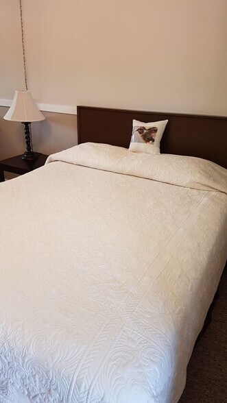 More Photos Of 4462 Hummingbird Rd, Little Fort Hospitality For Sale