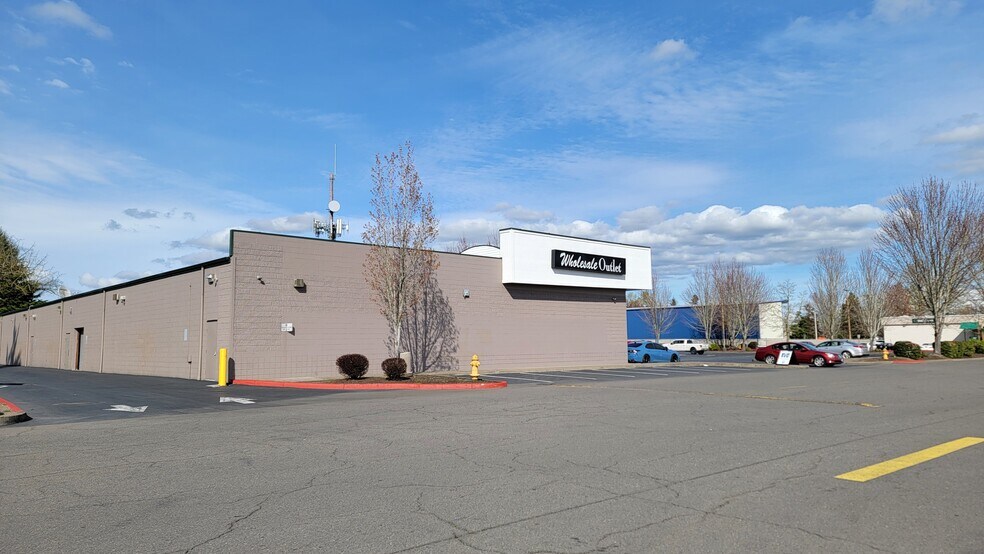More Photos Of 2927 Broadway St NE, Salem Unknown For Lease