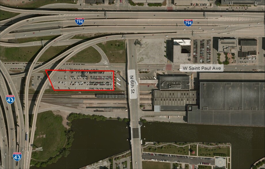 Primary Photo Of 701 W St Paul Ave, Milwaukee Parking Lot For Lease