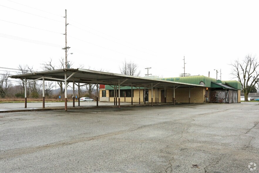 More Photos Of 14124 Dixie Hwy, Louisville Restaurant For Lease