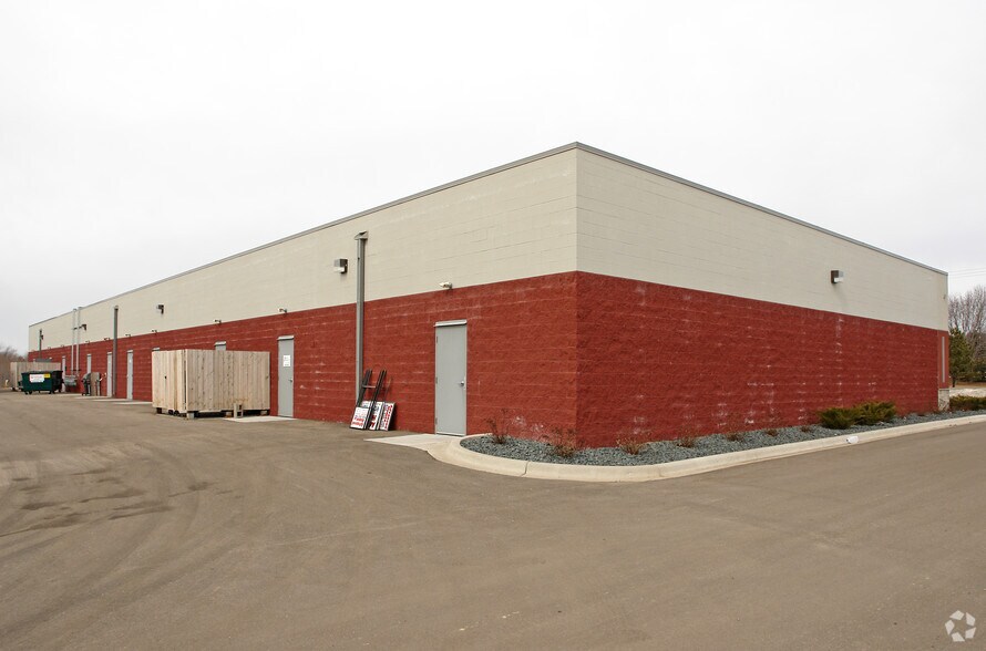 More Photos Of 133-147 Jennifer Rae Jct N, Roberts Unknown For Lease