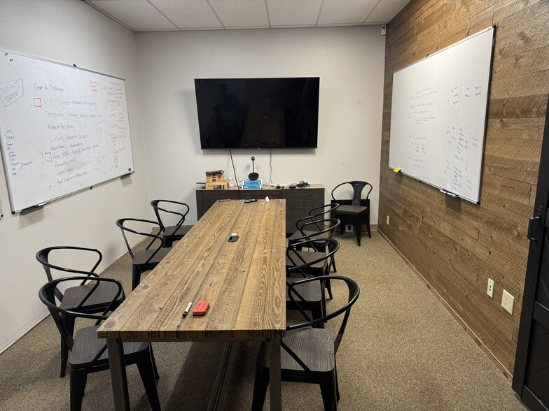 More Photos Of 14200 SW 72nd Ave, Portland Warehouse For Sale