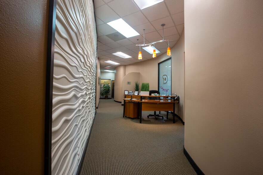 More Photos Of 1900 Ballpark Way, Arlington Medical For Lease