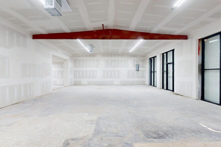 More Photos Of 5701 Fulton St, Houston General Retail For Lease