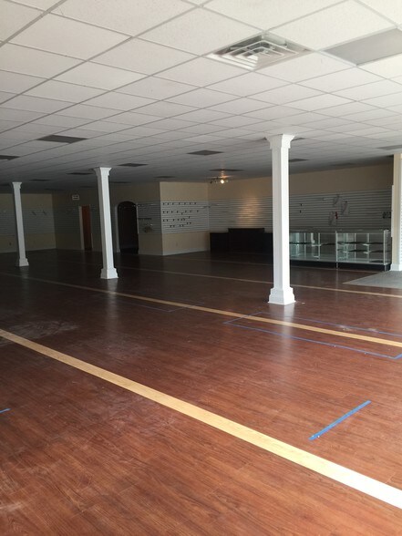 More Photos Of 3622 Maccorkle Ave, Charleston Storefront Retail Office For Sale