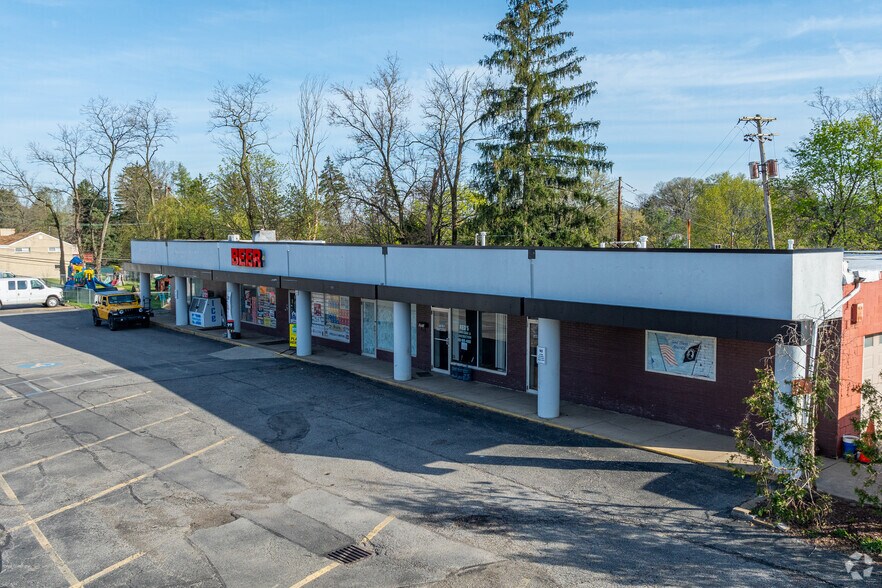 More Photos Of 5001-5031 Curry Rd, Pittsburgh General Retail For Lease
