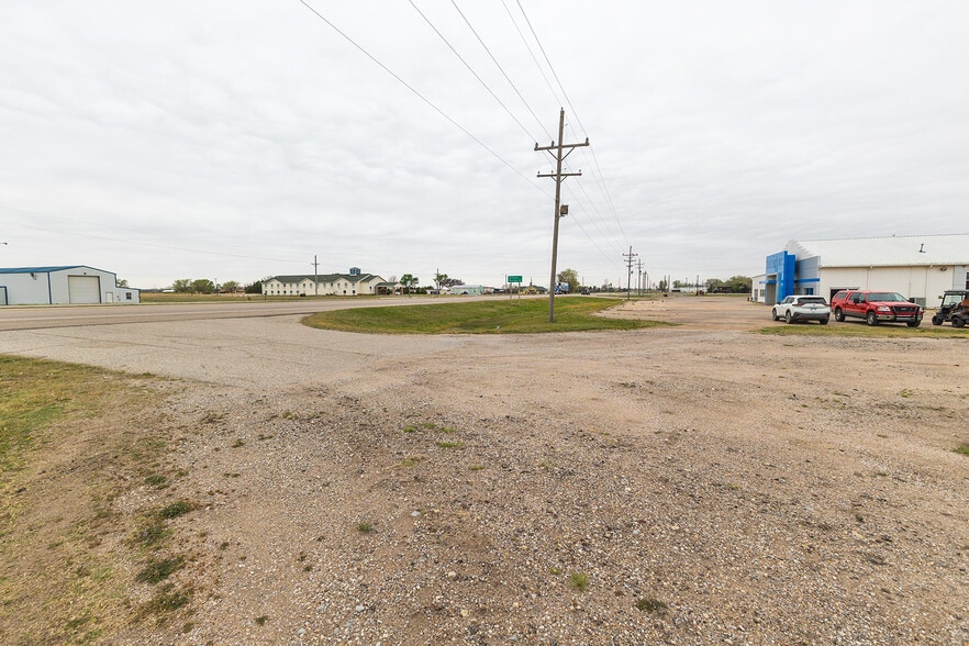 More Photos Of 890 N State Road 14, Harper Auto Dealership For Sale