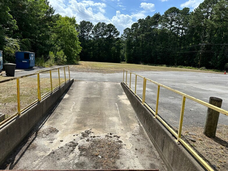 More Photos Of 724 Bell Fork Rd, Jacksonville Office For Lease