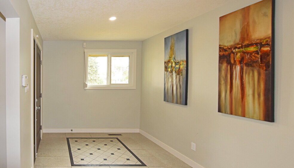 More Photos Of 9657 68A St NW, Edmonton Multifamily For Sale