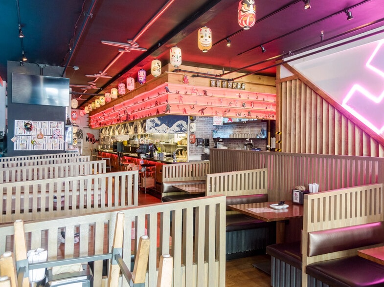 More Photos Of 525 8th St SE, Washington Storefront For Lease