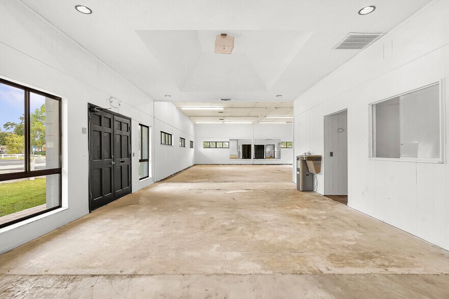 More Photos Of 3740 San Jose Pl, Jacksonville Office For Sale