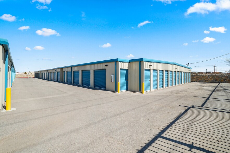 More Photos Of 14150 Pebble Hills Blvd, El Paso Self Storage For Sale