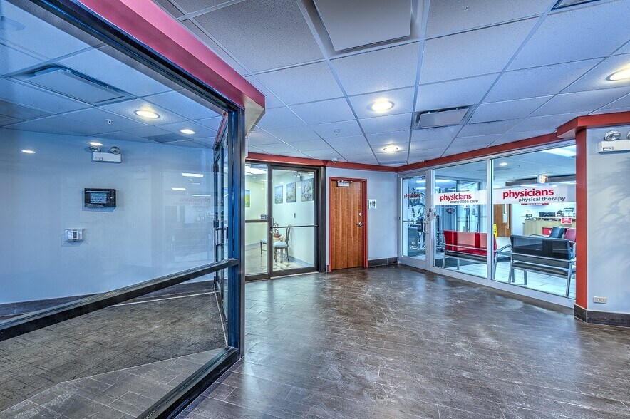 More Photos Of 4211 N Cicero Ave, Chicago Medical For Lease