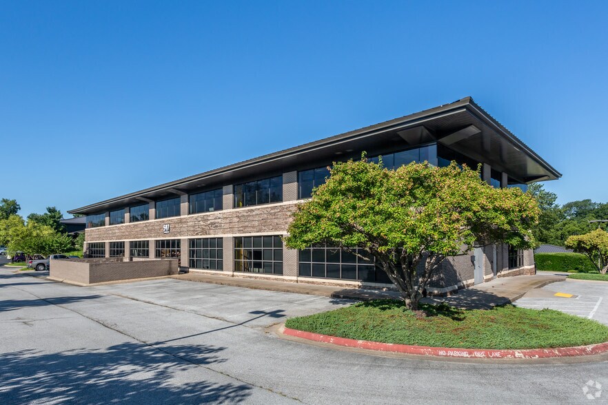 More Photos Of 597 Horsebarn Rd, Rogers Medical For Sale