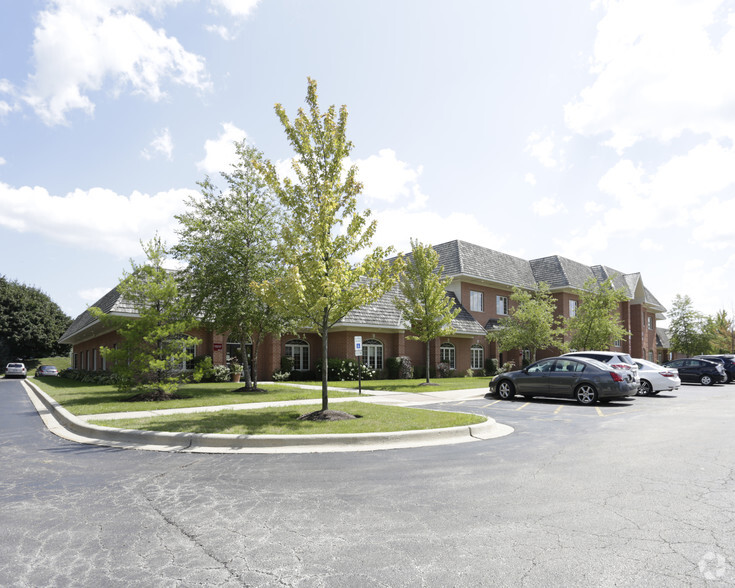 Primary Photo Of 1870 W Winchester Rd, Libertyville Medical For Lease