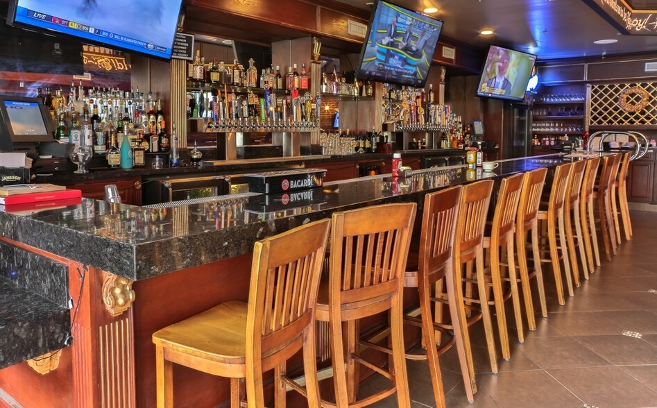 More Photos Of 197 E 2nd St, Pomona Bar For Sale
