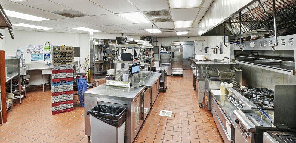 More Photos Of 1814 N El Camino Real, San Clemente Restaurant For Sale