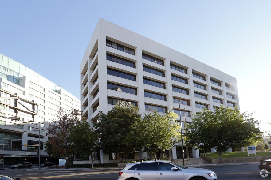 More Photos Of 700 N Central Ave, Glendale Office For Lease
