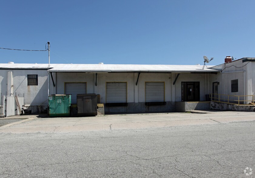 More Photos Of 1024 Gatewood Ave, Greensboro Warehouse For Lease