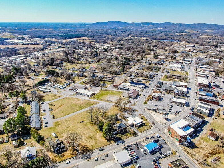 More Photos Of 125 1st Avenue Dr SE, Taylorsville Apartments For Sale
