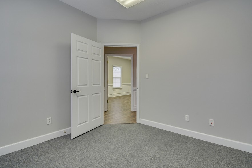 More Photos Of 4416 Columbia Rd, Martinez Office For Lease