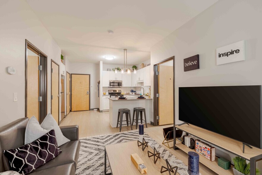 More Photos Of 310-330 15th Ave SE, Minneapolis Apartments For Lease