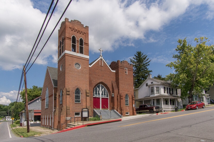More Photos Of 201 E Main St, Sharpsburg Religious Facility For Sale
