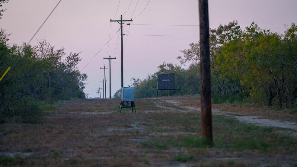 More Photos Of 879 County Road 421, Gonzales Land For Sale