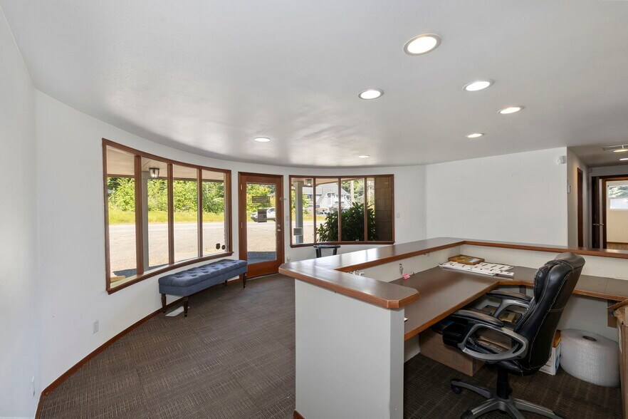 More Photos Of 2153 Bethel Rd SE, Port Orchard Office For Lease