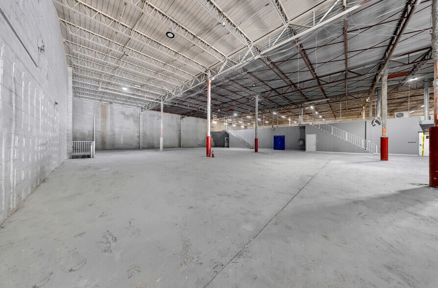 More Photos Of 2601 NW 105th Ave, Miami Warehouse For Sale