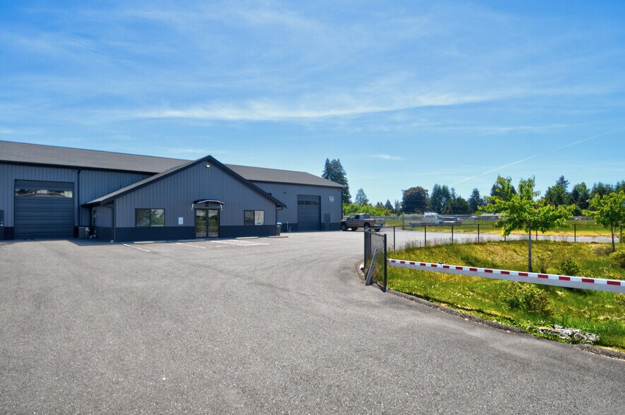 More Photos Of 1418 Mahoney Dr, Centralia Industrial For Sale