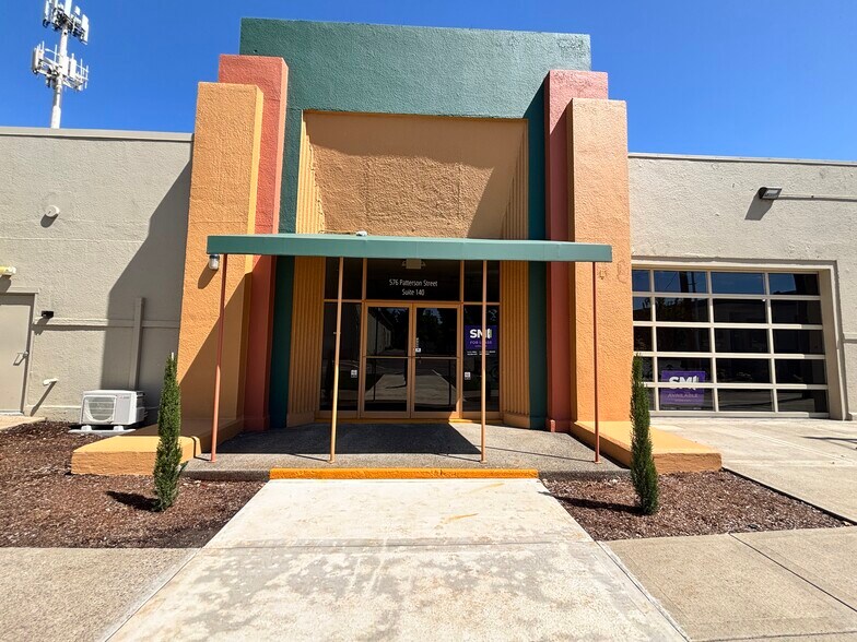 More Photos Of 576 Patterson St NW, Salem Warehouse For Lease