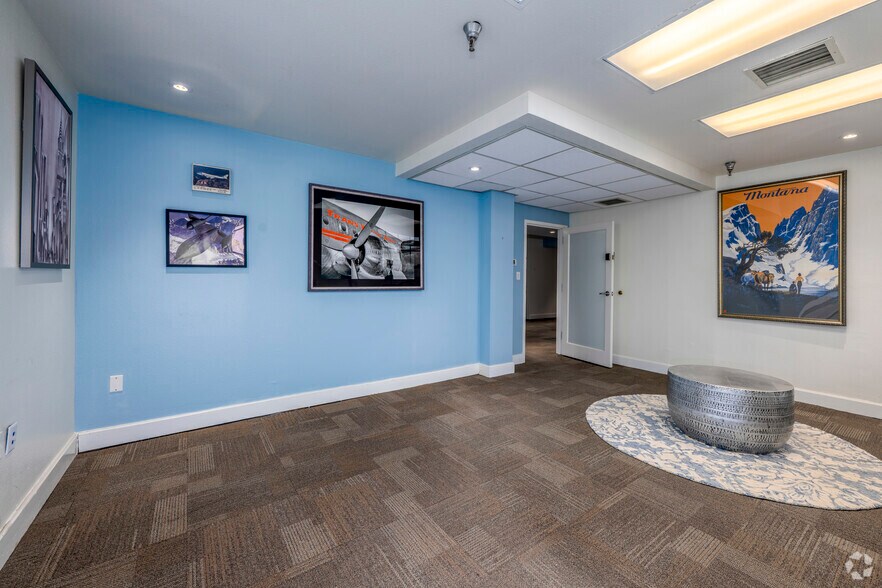 More Photos Of 141 E Palace Ave, Santa Fe Coworking Space