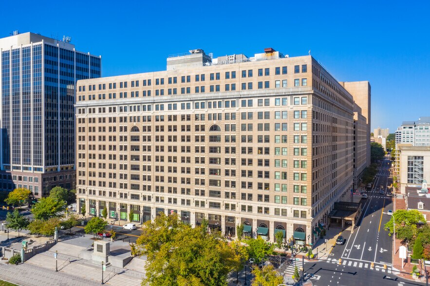 More Photos Of 42 W 11th St, Wilmington Hotel For Lease