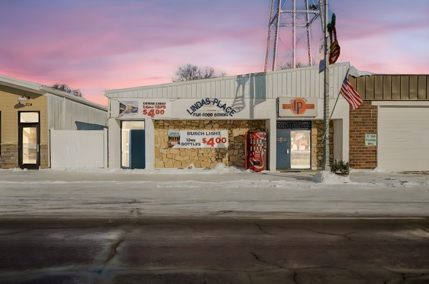 More Photos Of 236 E Maine St, Amboy Specialty For Sale