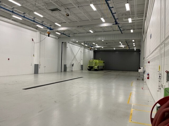 More Photos Of 110 Stewart Huston Dr, Coatesville Warehouse For Lease