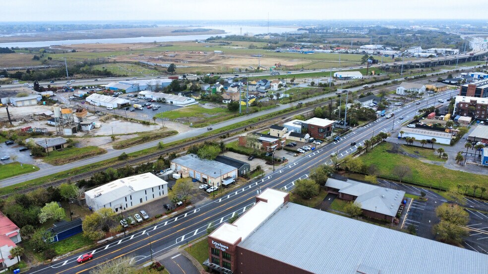 More Photos Of 1541 Meeting Street Rd, North Charleston Warehouse For Lease