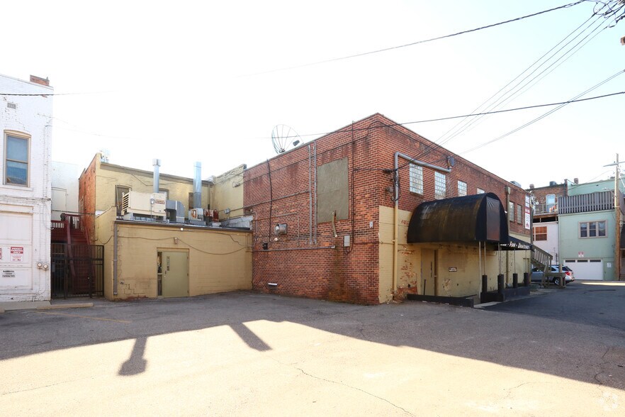 More Photos Of 17 N Washington St, Ypsilanti General Retail For Sale